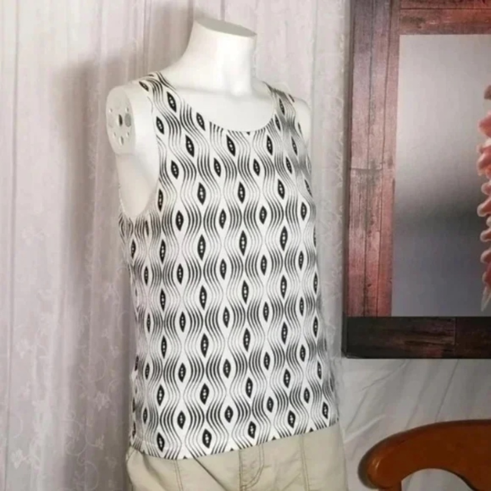 { ❤️ $5} Mod 60s Abstract Pattern Stretch Tank - Picture 8 of 8